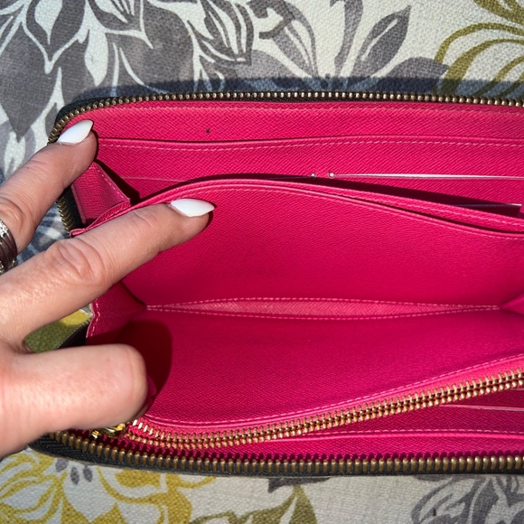 Louis Vuitton Black Multicolor Monogram Wallet. - Picture 11 of 15